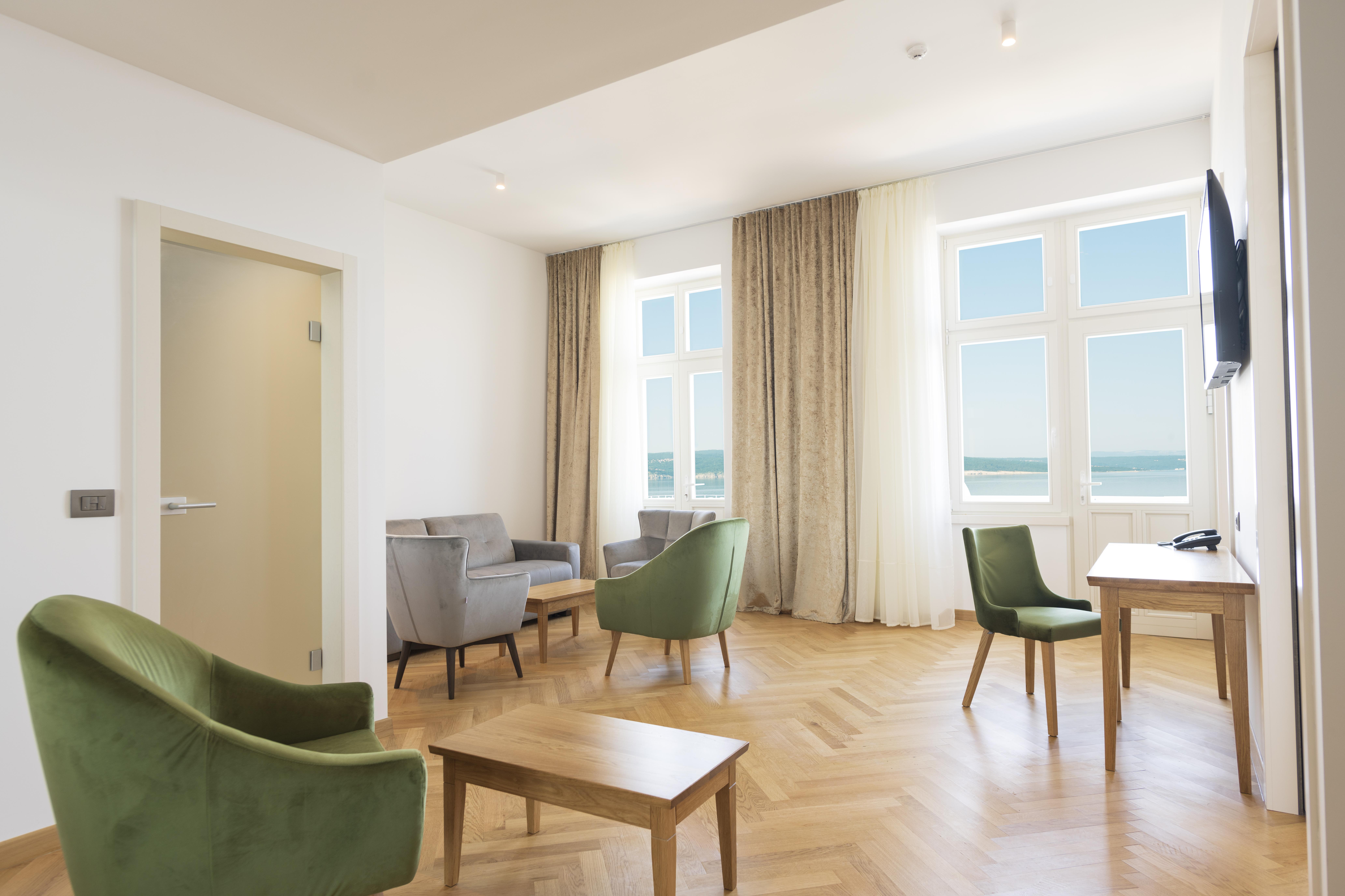 Hotel Miramare Crikvenica Kültér fotó Suite